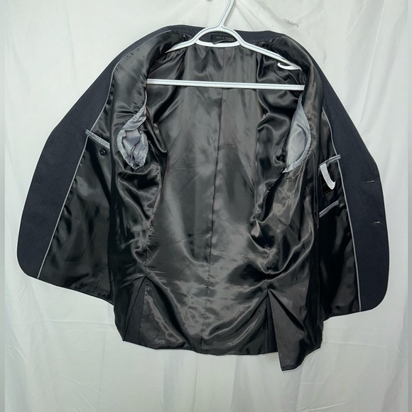 Van Heusen Coat Size 40S - Picture 7 of 10